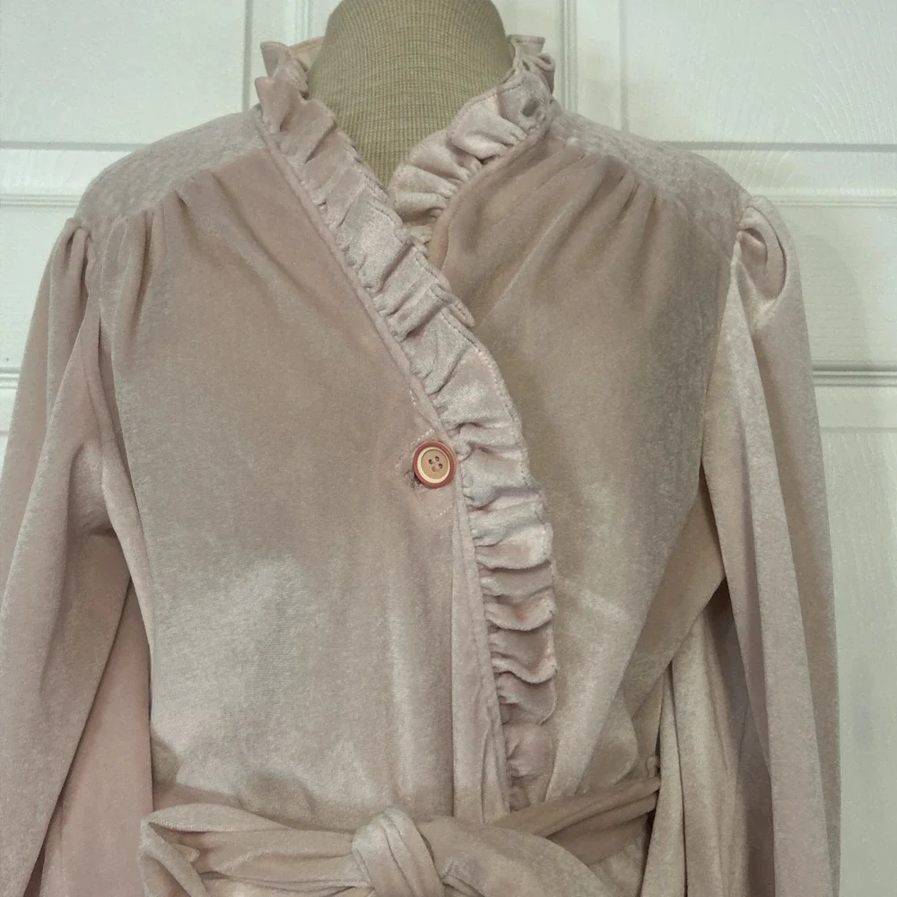 Vintage 70-80's JC Penney Pink Velour Long House‎ Robe Ruffle Victorian Granny M